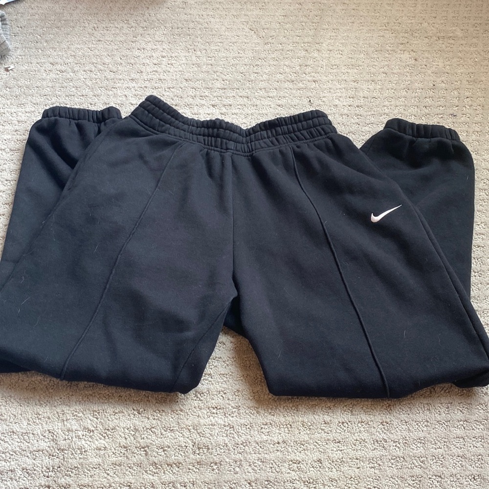 sweat pants